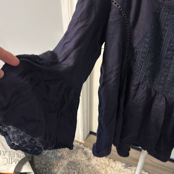 Nostalgia size L  flowing top. Navy. Boho - Picture 2 of 9